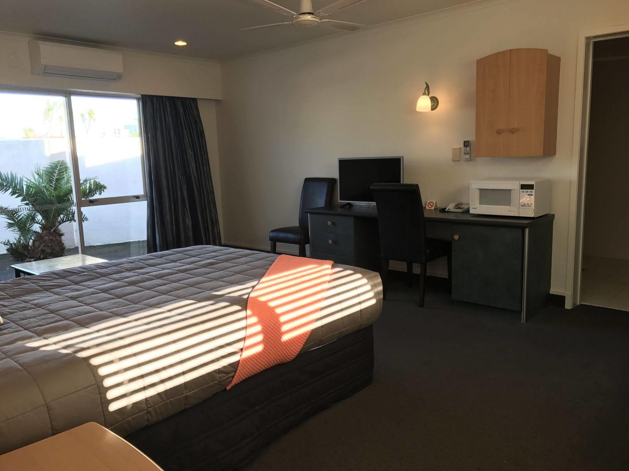 Pacific Harbour Motor Inn Gisborne Dış mekan fotoğraf